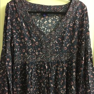 Floral long sleeve top
